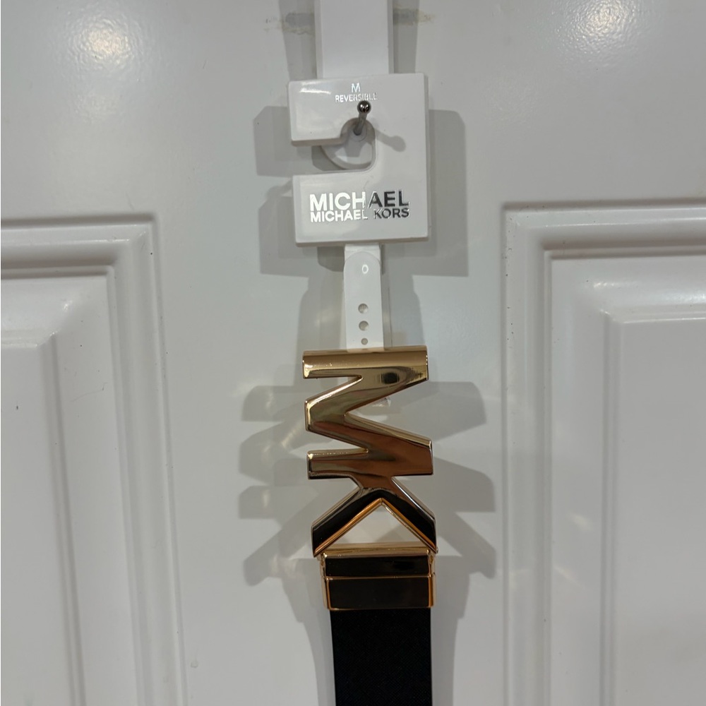 Michael Kors reversible belt